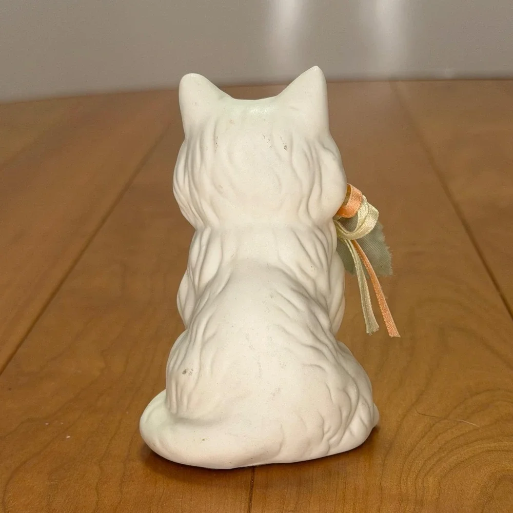 Vintage White Porcelain Cat Figurine Pair Matte Bisque Kittens with Roses Taiwan